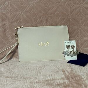 💍For Brides!💍 “Mrs.” Wristlet Clutch - Cream & Gold
